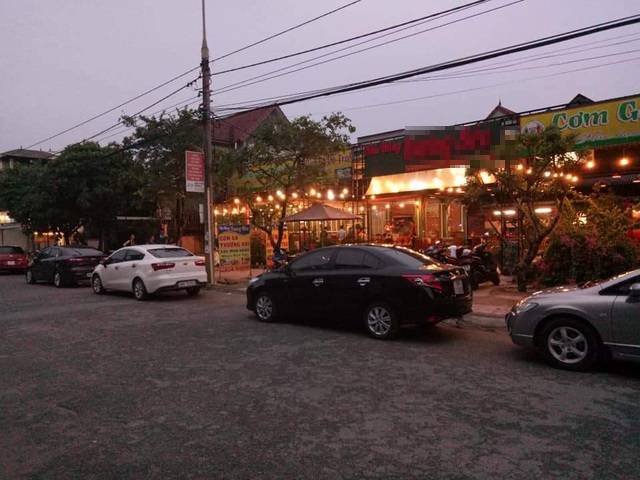 Quán nhậu hỗ trợ tiền taxi nhưng thượng đế chưa mặn mà - 2 Quán nhậu hỗ trợ tiền taxi nhưng thượng đế chưa mặn mà - 2