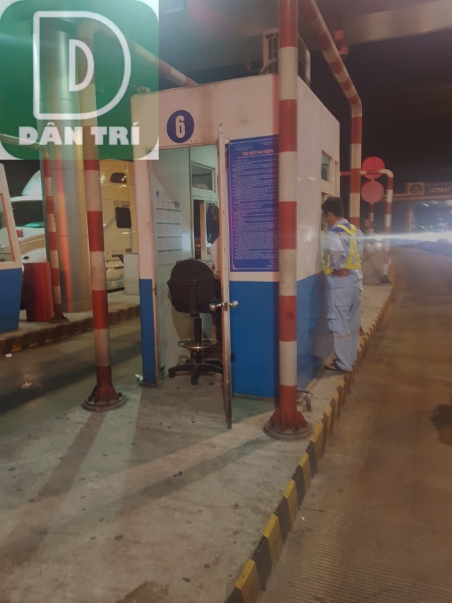 Bắt khẩn cấp nghi can cướp tiền tại trạm thu phí đường cao tốc - 2 Bắt khẩn cấp nghi can cướp tiền tại trạm thu phí đường cao tốc - 2