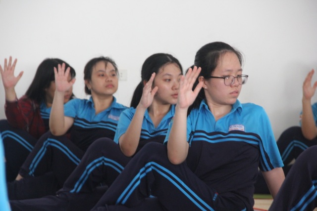 Cô hiệu trưởng đưa môn Nấu ăn, Yoga vào chương trình học - 2 Cô hiệu trưởng đưa môn Nấu ăn, Yoga vào chương trình học - 2