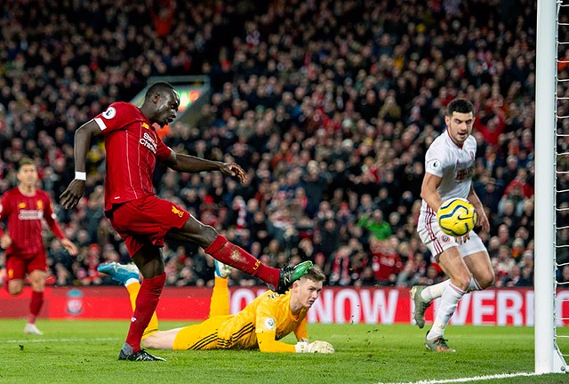Salah và Mane lập công, Liverpool có chiến thắng đầu tiên trong năm 2020 - 4 Salah và Mane lập công, Liverpool có chiến thắng đầu tiên trong năm 2020 - 4