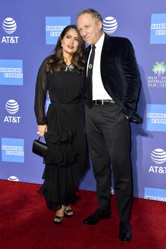 Salma Hayek vẫn trẻ đẹp ở tuổi 54 - 8 Salma Hayek vẫn trẻ đẹp ở tuổi 54 - 8