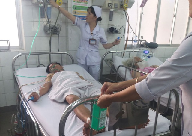 Nghi án con đâm cha nguy kịch sau chầu nhậu - 1 Nghi án con đâm cha nguy kịch sau chầu nhậu - 1