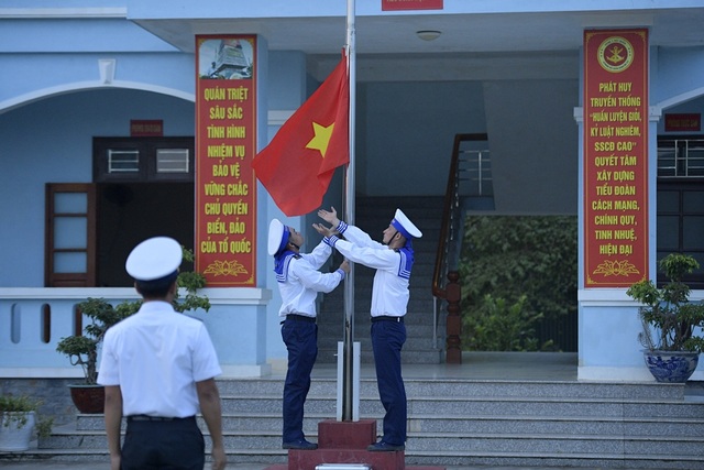 Jun Phạm, Minh Châu ức chế, La Thành ám ảnh khi bị triệu tập cơ động - 3 Jun Phạm, Minh Châu ức chế, La Thành ám ảnh khi bị triệu tập cơ động - 3