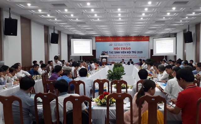 Cảnh báo sinh viên tránh rơi vào “vòng xoáy tín dụng đen” - 1