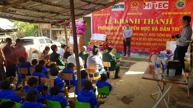 Báo Dân trí khánh thành điểm trường Mầm non sát biên giới Việt - Lào - 3 Báo Dân trí khánh thành điểm trường Mầm non sát biên giới Việt - Lào - 3