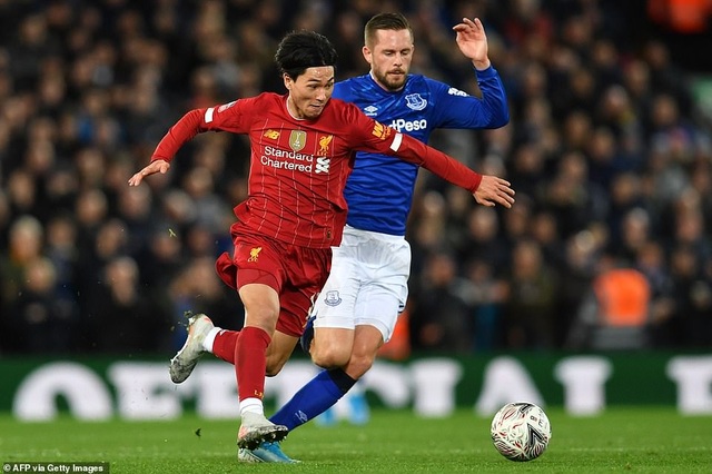 Minamino ra mắt nhạt nhòa, Liverpool vẫn gieo trái đắng cho Everton - 3 Minamino ra mắt nhạt nhòa, Liverpool vẫn gieo trái đắng cho Everton - 3