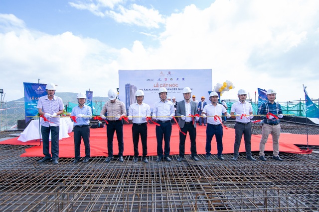 Cất nóc dự án Altara Residences: Dấu mốc thịnh vượng mới tại thành phố Quy Nhơn - 1 Cất nóc dự án Altara Residences: Dấu mốc thịnh vượng mới tại thành phố Quy Nhơn - 1