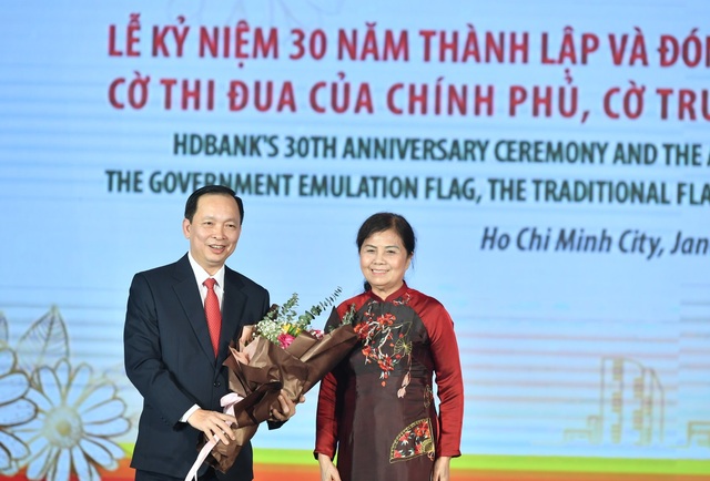 30 năm thành lập và phát triển, HDBank đón nhận Huân chương Lao động - 3 30 năm thành lập và phát triển, HDBank đón nhận Huân chương Lao động - 3