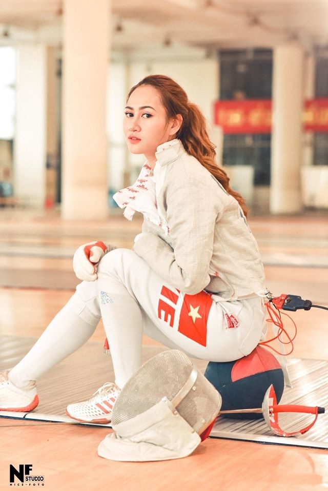 Hot girl kiếm chém: “Tết đến, thèm nhất bánh chưng rán, sợ nhất bị hỏi về tiền thưởng” - 2 Hot girl kiếm chém: “Tết đến, thèm nhất bánh chưng rán, sợ nhất bị hỏi về tiền thưởng” - 2
