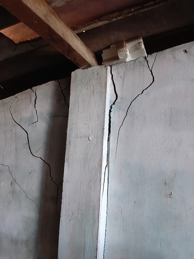 Hàng chục người dân kinh hãi lo nhà bất ngờ đổ sập do thi công bờ kè tại Sóc Trăng - 5 Hàng chục người dân kinh hãi lo nhà bất ngờ đổ sập do thi công bờ kè tại Sóc Trăng - 5
