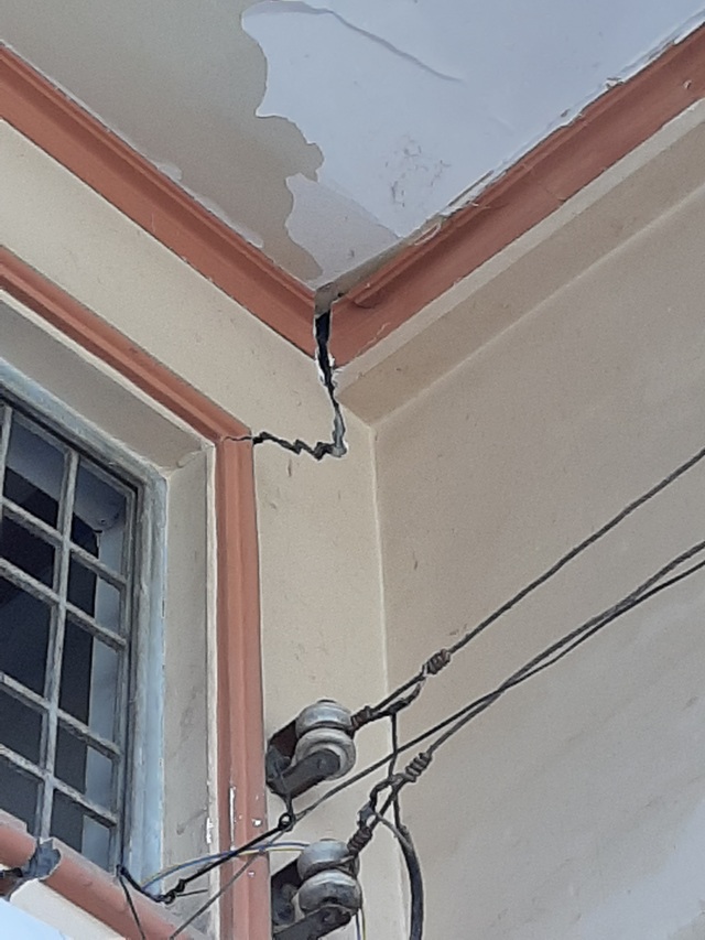Hàng chục người dân kinh hãi lo nhà bất ngờ đổ sập do thi công bờ kè tại Sóc Trăng - 12 Hàng chục người dân kinh hãi lo nhà bất ngờ đổ sập do thi công bờ kè tại Sóc Trăng - 12