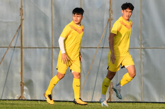 Báo Thái Lan bất ngờ trước nỗ lực luyện tập của U23 Việt Nam - 2