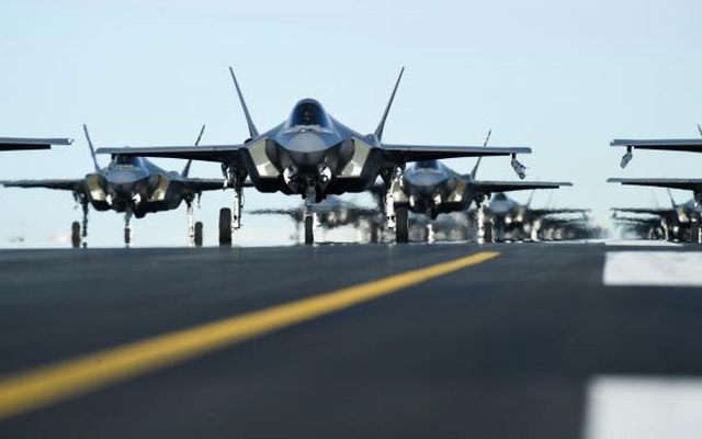 52 “tia chớp” F-35A của Mỹ tập trận “Voi đi bộ” - 3 52 “tia chớp” F-35A của Mỹ tập trận “Voi đi bộ” - 3