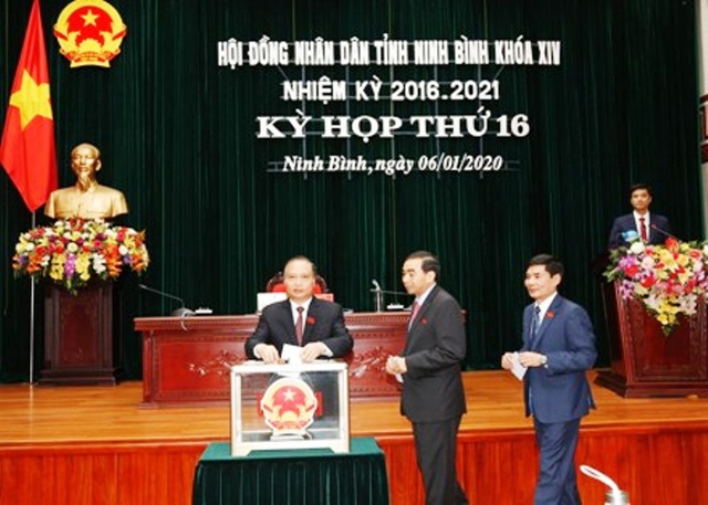 Giám đốc Sở Nội vụ và Bí thư huyện được bầu làm Phó Chủ tịch HĐND Ninh Bình