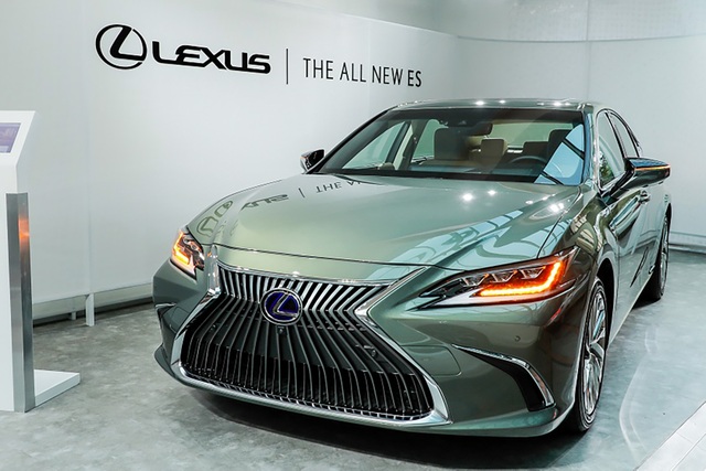 Lexus ES300h