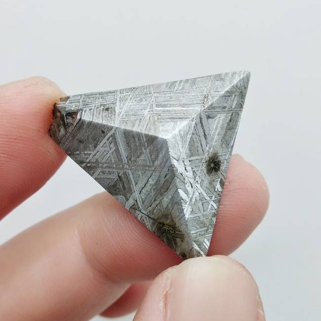 Tìm được khối lạ ngỡ là vàng, hóa ra thứ quý hiếm có thể đổi lấy núi tiền - 13 Tìm được khối lạ ngỡ là vàng, hóa ra thứ quý hiếm có thể đổi lấy núi tiền - 13