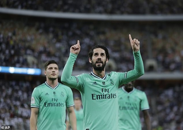Đánh bại Valencia, Real Madrid tiến vào chung kết Siêu Cup Tây Ban Nha - 4 Đánh bại Valencia, Real Madrid tiến vào chung kết Siêu Cup Tây Ban Nha - 4
