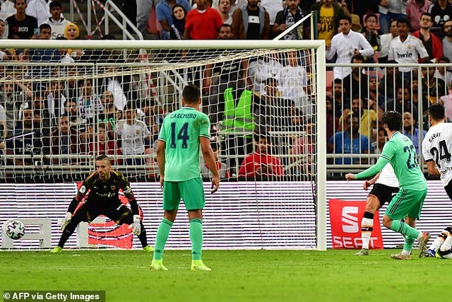 Đánh bại Valencia, Real Madrid tiến vào chung kết Siêu Cup Tây Ban Nha - 3 Đánh bại Valencia, Real Madrid tiến vào chung kết Siêu Cup Tây Ban Nha - 3