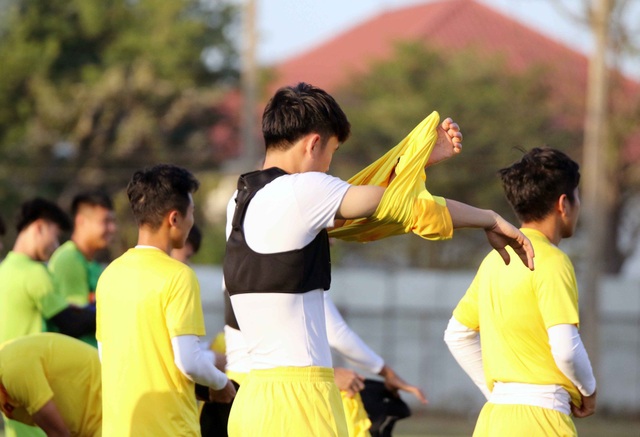 U23 Việt Nam hăng say luyện chiêu tủ chờ quyết đấu U23 UAE - Ảnh minh hoạ 6