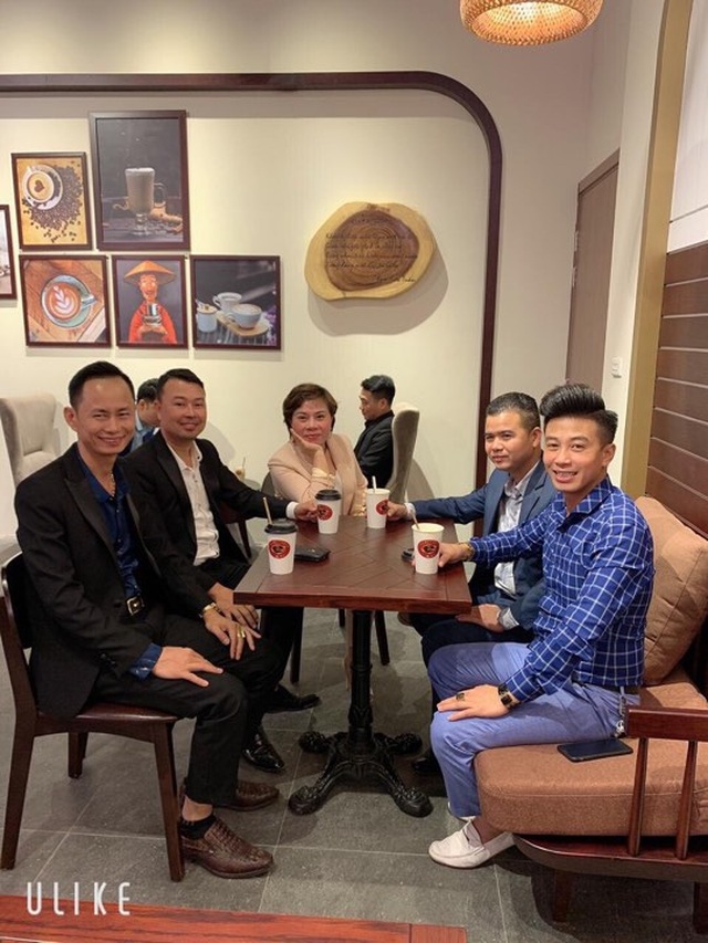 Cái “bắt tay” đầy hứa hẹn của Tech Coffee và doanh nhân Thụy Sĩ, thương hiệu Việt tiếp tục tiến bước vào trời Âu - 2 Cái “bắt tay” đầy hứa hẹn của Tech Coffee và doanh nhân Thụy Sĩ, thương hiệu Việt tiếp tục tiến bước vào trời Âu - 2