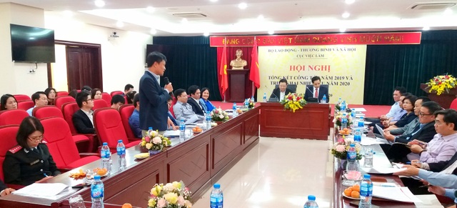 “Tạo việc làm bền vững giúp giảm thất nghiệp và sa thải lao động trung niên” - 3 “Tạo việc làm bền vững giúp giảm thất nghiệp và sa thải lao động trung niên” - 3