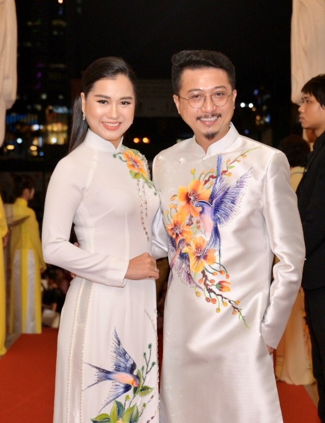 Chi Bảo sánh đôi cùng bạn gái Thùy Chang trên thảm đỏ sau ồn ào vợ mới - vợ cũ - 16 Chi Bảo sánh đôi cùng bạn gái Thùy Chang trên thảm đỏ sau ồn ào vợ mới - vợ cũ - 16