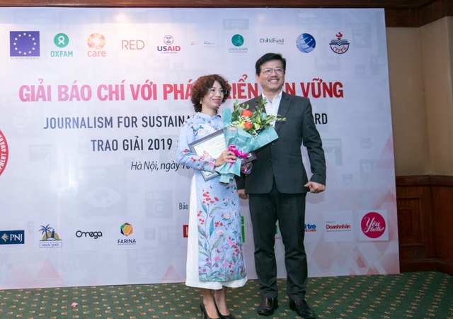 Báo Dân trí đạt giải Báo chí với phát triển bền vững 2019 - 2 Báo Dân trí đạt giải Báo chí với phát triển bền vững 2019 - 2