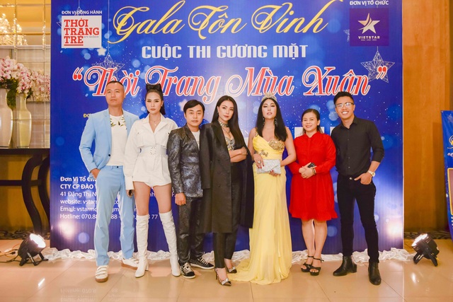 Anika Trinh Trinh đăng quang Hoa khôi Gương mặt Thời trang Mùa Xuân - 1