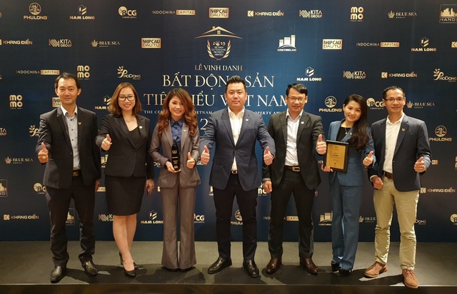 DKRA Vietnam giữ vững danh hiệu “Nhà phân phối bất động sản tiêu biểu” 3 năm liên tiếp - 2 DKRA Vietnam giữ vững danh hiệu “Nhà phân phối bất động sản tiêu biểu” 3 năm liên tiếp - 2