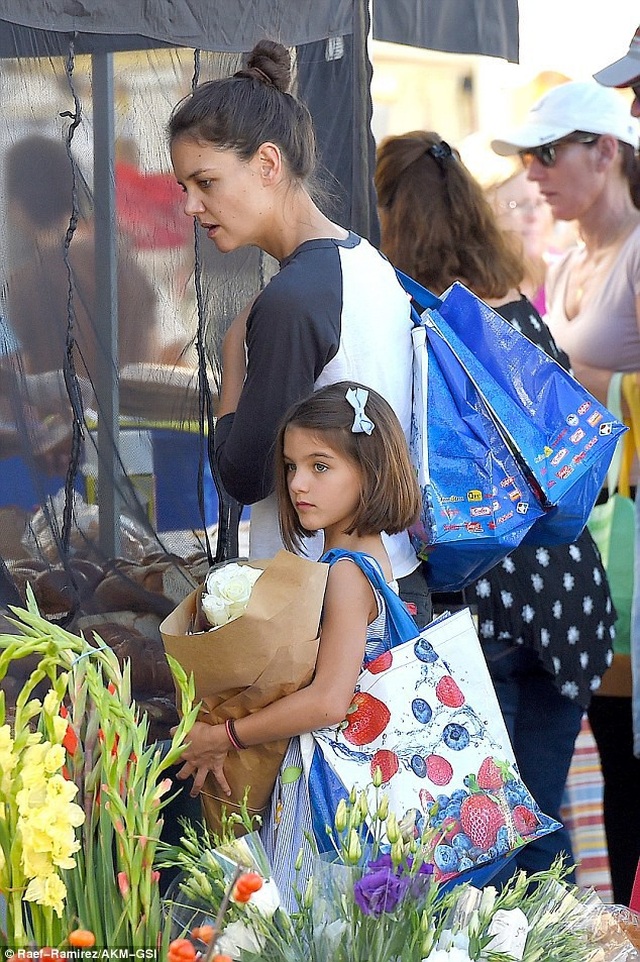 Cuộc sống hiện tại của Suri Cruise - con gái ruột duy nhất của Tom Cruise - 11 Cuộc sống hiện tại của Suri Cruise - con gái ruột duy nhất của Tom Cruise - 11
