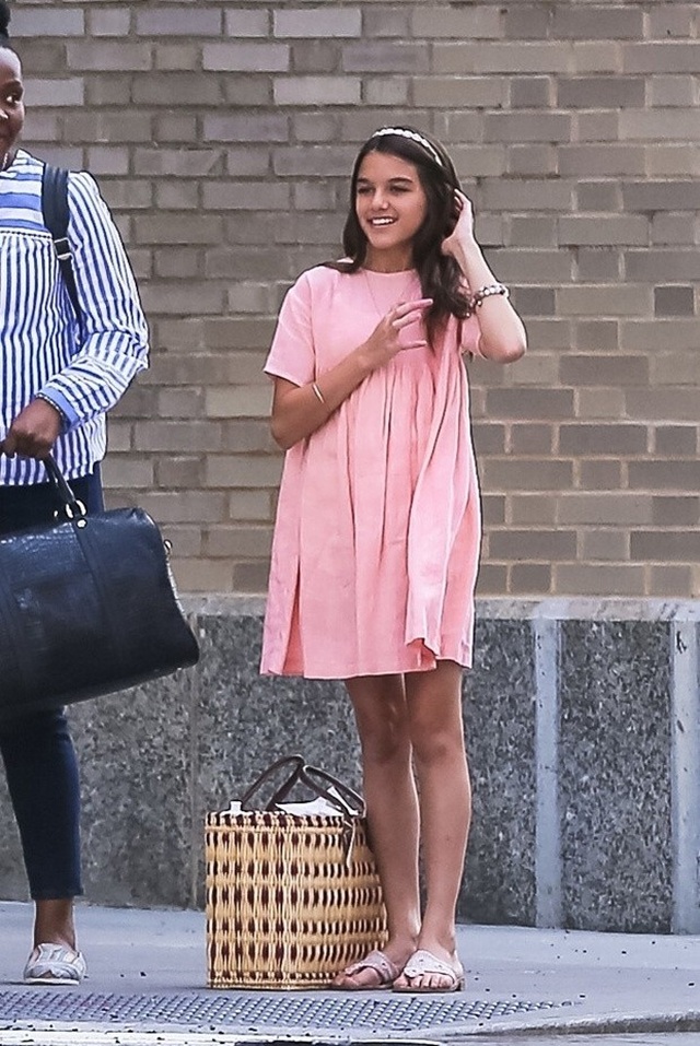 Cuộc sống hiện tại của Suri Cruise - con gái ruột duy nhất của Tom Cruise - 17 Cuộc sống hiện tại của Suri Cruise - con gái ruột duy nhất của Tom Cruise - 17