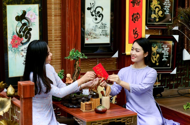 Đường hoa mai, phố ông đồ nhộn nhịp những ngày cuối năm - 12 Đường hoa mai, phố ông đồ nhộn nhịp những ngày cuối năm - 12