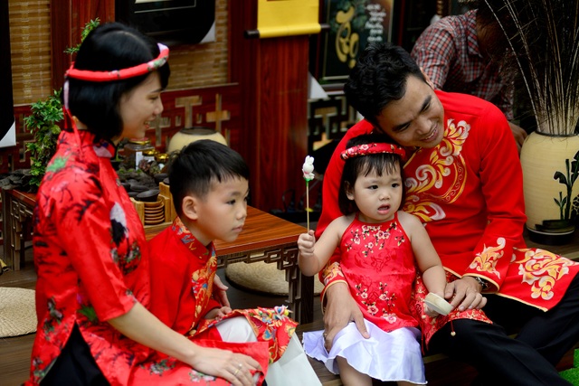 Đường hoa mai, phố ông đồ nhộn nhịp những ngày cuối năm - 8 Đường hoa mai, phố ông đồ nhộn nhịp những ngày cuối năm - 8