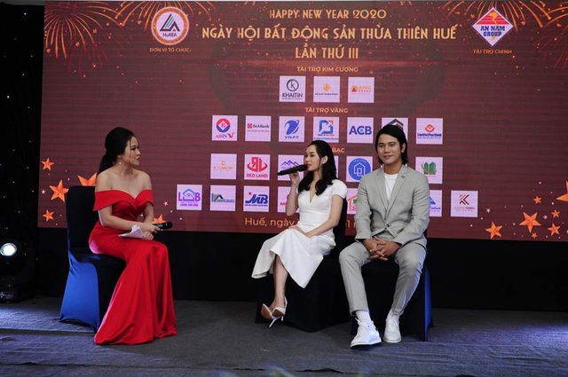 Dàn diễn viên phim “Mắt biếc” bất ngờ xuất hiện tại ngày hội bất động sản - 2 Dàn diễn viên phim “Mắt biếc” bất ngờ xuất hiện tại ngày hội bất động sản - 2