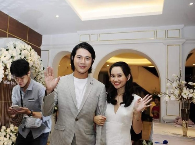 Dàn diễn viên phim “Mắt biếc” bất ngờ xuất hiện tại ngày hội bất động sản - 1 Dàn diễn viên phim “Mắt biếc” bất ngờ xuất hiện tại ngày hội bất động sản - 1