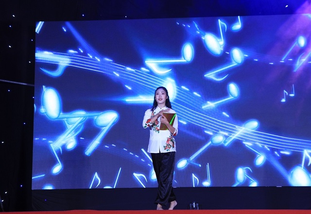 Hai nữ sinh giành giải Nhất hội thi “Tài năng thiếu nhi Thủ đô” - 6 Hai nữ sinh giành giải Nhất hội thi “Tài năng thiếu nhi Thủ đô” - 6