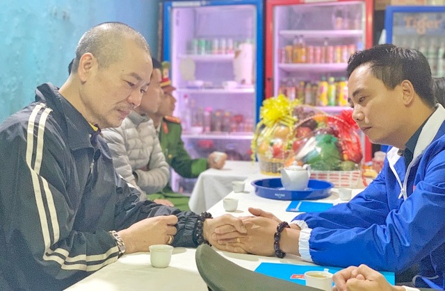 Thành đoàn Hà Nội thăm, động viên các gia đình chiến sỹ hy sinh tại Đồng Tâm - 1 Thành đoàn Hà Nội thăm, động viên các gia đình chiến sỹ hy sinh tại Đồng Tâm - 1