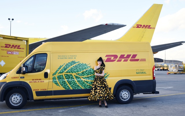 Jesscia Minh Anh kết hợp Vũ Ngọc và Son giới thiệu BST mới tại New York - 3 Jesscia Minh Anh kết hợp Vũ Ngọc và Son giới thiệu BST mới tại New York - 3