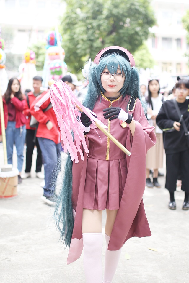 Bạn trẻ Việt tập làm bánh mochi, diễn cosplay tại lễ hội Nhật Bản - 8 Bạn trẻ Việt tập làm bánh mochi, diễn cosplay tại lễ hội Nhật Bản - 8