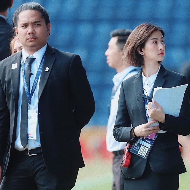 Nữ trợ lý phiên dịch xinh đẹp của U23 Việt Nam ở Thái Lan - 6 Nữ trợ lý phiên dịch xinh đẹp của U23 Việt Nam ở Thái Lan - 6