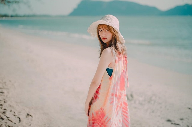 Nữ trợ lý phiên dịch xinh đẹp của U23 Việt Nam ở Thái Lan - 7 Nữ trợ lý phiên dịch xinh đẹp của U23 Việt Nam ở Thái Lan - 7