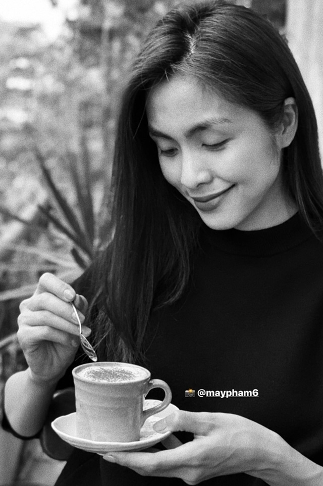 Tăng Thanh Hà, Hoa hậu H’Hen Niê “lê la” quán xá vỉa hè khi ra Hà Nội - 7 Tăng Thanh Hà, Hoa hậu H’Hen Niê “lê la” quán xá vỉa hè khi ra Hà Nội - 7