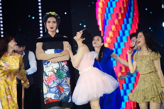 Vợ chồng Đông Nhi – Ông Cao Thắng lần đầu tiên song ca sau kết hôn - 12 Vợ chồng Đông Nhi – Ông Cao Thắng lần đầu tiên song ca sau kết hôn - 12