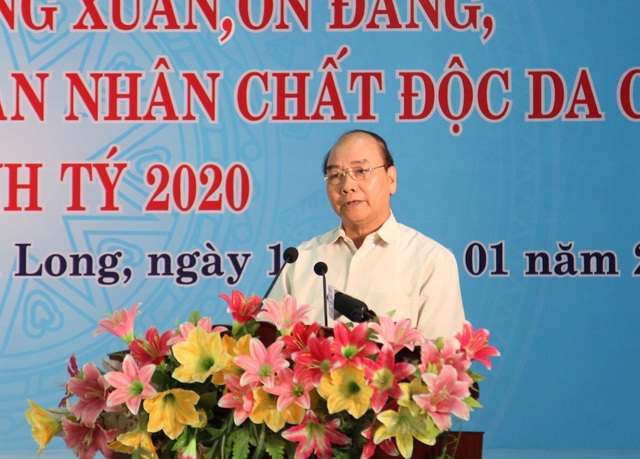 Thủ tướng Chính phủ Nguyễn Xuân Phúc tặng quà Tết tại Vĩnh Long - 1 Thủ tướng Chính phủ Nguyễn Xuân Phúc tặng quà Tết tại Vĩnh Long - 1