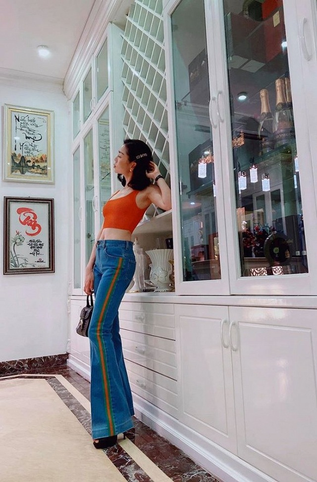 Lệ Quyên diện áo crop-top, tự tin khoe eo con kiến ở tuổi 39 - 2 Lệ Quyên diện áo crop-top, tự tin khoe eo con kiến ở tuổi 39 - 2