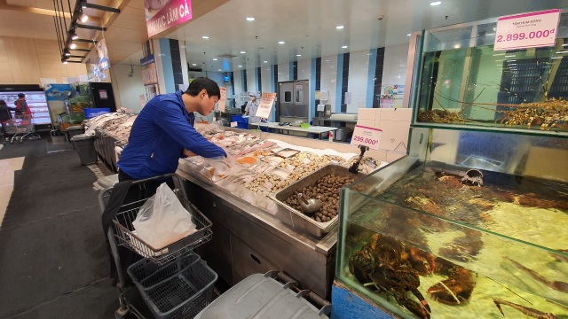Ít đi nhậu, chồng tiết kiệm được tiền mua hải sản nhập khẩu tẩm bổ cho vợ con - 3 Ít đi nhậu, chồng tiết kiệm được tiền mua hải sản nhập khẩu tẩm bổ cho vợ con - 3