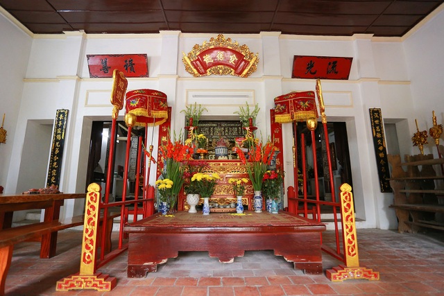Vẻ đẹp ngôi nhà cổ Bắc Bộ trăm tuổi “hiếm có, khó tìm” giữa Hà Nội - 2 Vẻ đẹp ngôi nhà cổ Bắc Bộ trăm tuổi “hiếm có, khó tìm” giữa Hà Nội - 2