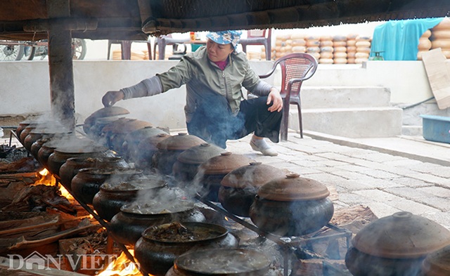 Làng cá kho lớn nhất miền Bắc rực lửa dịp cận Tết - 2 Làng cá kho lớn nhất miền Bắc rực lửa dịp cận Tết - 2