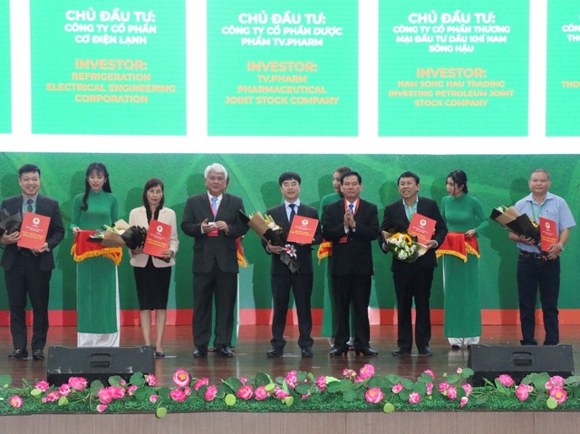 Thủ tướng: Trà Vinh có làm nên kỳ tích sông Tiền, sông Hậu hay không? - 1 Thủ tướng: Trà Vinh có làm nên kỳ tích sông Tiền, sông Hậu hay không? - 1