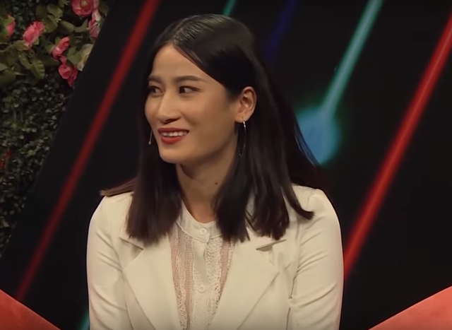 Cô gái thử thách chàng trai chống đẩy bằng 3 ngón tay rồi mới chịu hẹn hò - 2 Cô gái thử thách chàng trai chống đẩy bằng 3 ngón tay rồi mới chịu hẹn hò - 2